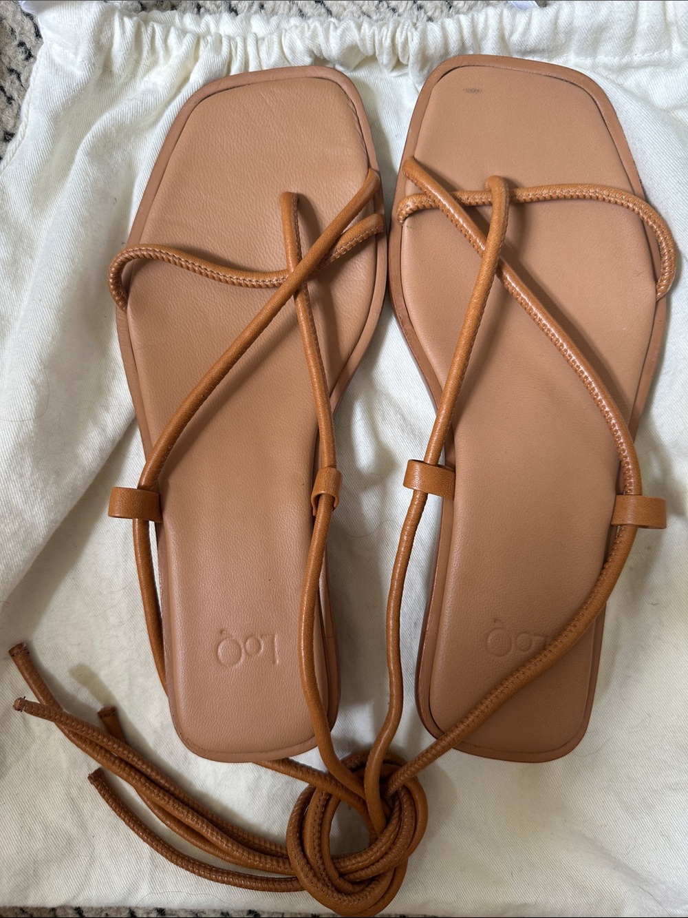 LOQ Ara Sandal - Tan Leather